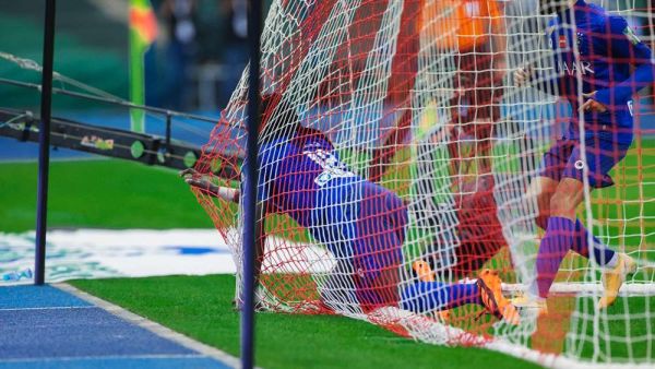 فوز مثير للهلال