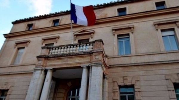 العثور على القنصل الفرنسي "منتحرا" داخل مقر إقامته بالقنصلية