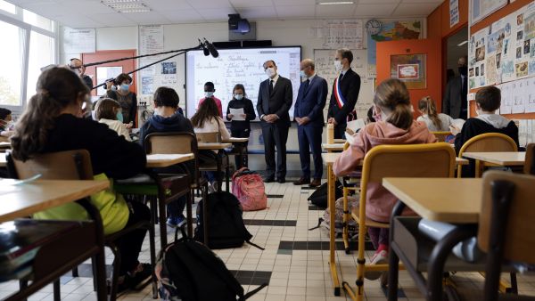 الأطفال المعنيين بالاتهامات يتوقع أن يتم إلزامهم بمتابعة برنامج تربية خاص.