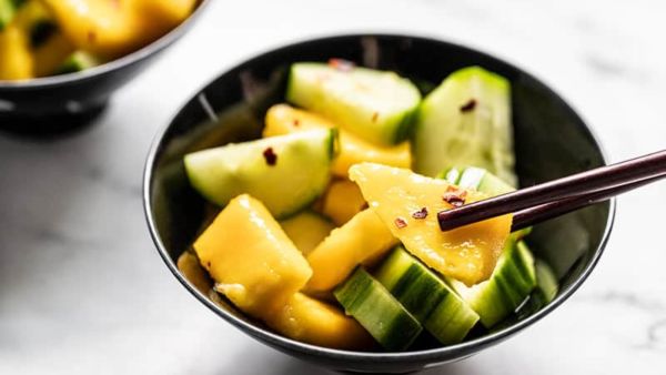 سلطة المانجو بالخيار