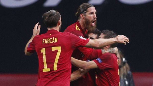 فوز كاسح لإسبانيا