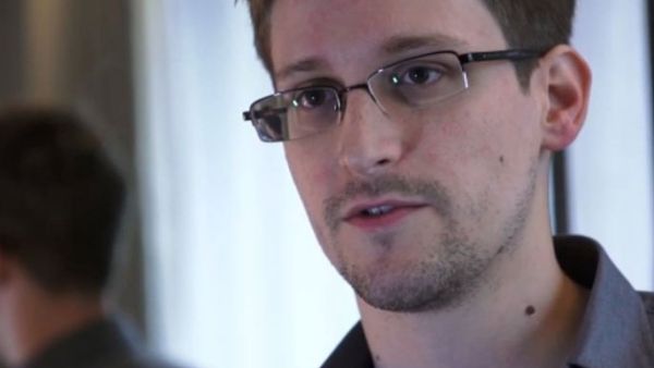  إدوارد سنودن، الموظف السابق في وكالة الأمن القومي الأمريكية