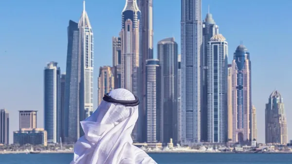 الإمارات 