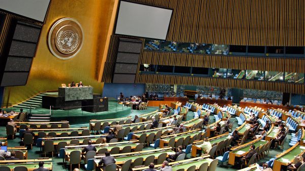 دعا السفير منصور، المجتمع الدولي إلى إيجاد حل عادل للقضية الفلسطينية