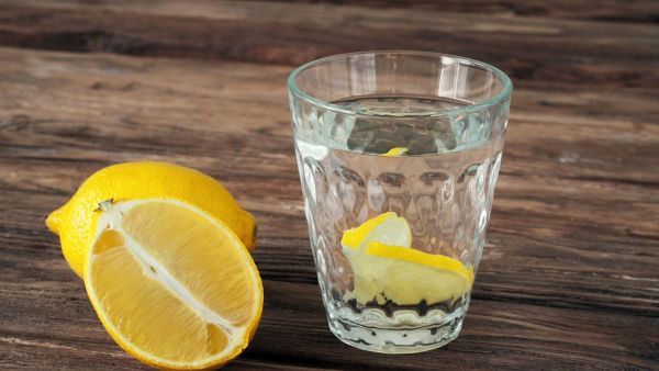 بفضل بعض المشروبات الصحية، يمكنك تحسين صحة أمعائك