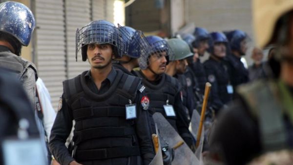 باكستان.. الشرطة تقتحم مرائب لشركتين تركيتين في لاهور
