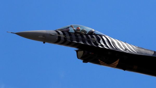 تحليق طيران حربي تركي فوق سرت والجفرة