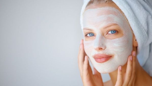 الخروج من المنزل وممارسة التمارين الرياضية في الهواء الطلق يعودان بالفائدة على البشرة أيضا الخروج من المنزل وممارسة التمارين الرياضية في الهواء الطلق يعودان بالفائدة على البشرة أيضا