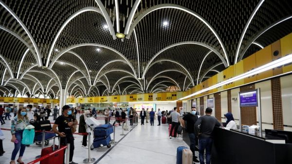 اعتقال 6 أشخاص في العراق بحوزتهم جوازات سفر إسبانية مزورة