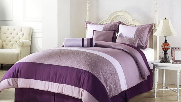 عليك اختيار أنواع متنوعة من مفارش شتوية السرير وعدم التقيد بألوان مُحددة أو تصاميم بعينها عليك اختيار أنواع متنوعة من مفارش شتوية السرير وعدم التقيد بألوان مُحددة أو تصاميم بعينها