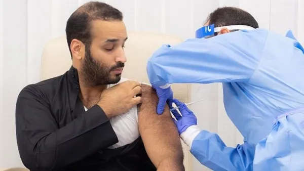 ولي العهد السعودي الأمير محمد بن سلمان تلقى الجرعة الأولى من لقاح كوفيد-19 