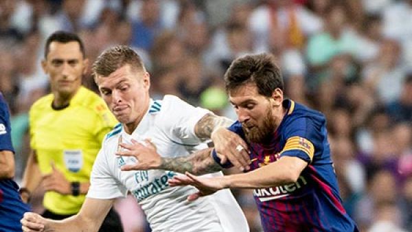 صورة أرشيفية لميسي وكروس