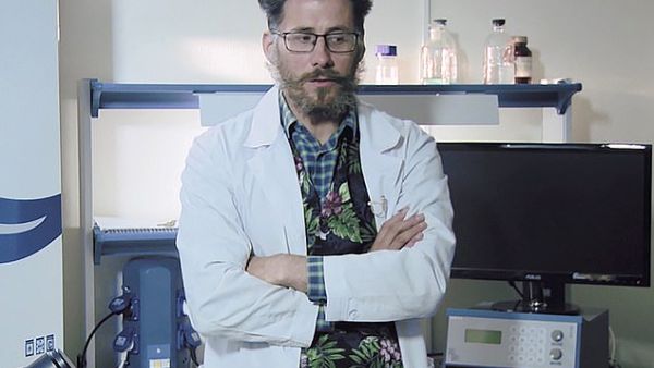 Biologist Alexander 'Sasha' Kagansky, 45, best known for his work on fighting cancer, was reported to have fallen in his underwear from a 14th floor window of a high rise residential building. (Alexander 'Sasha' Kagansky)