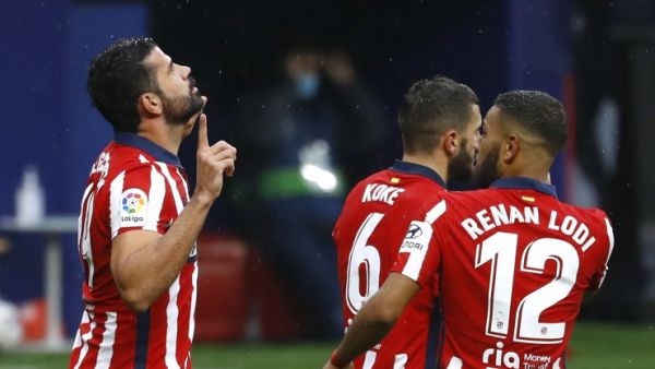 كوشتا يحتفل بهدفه