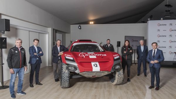 Acciona, Carlos Sainz and QEV Technologies Team up To Compete in Extreme E, the New Sustainable off-Road SUV Championship 