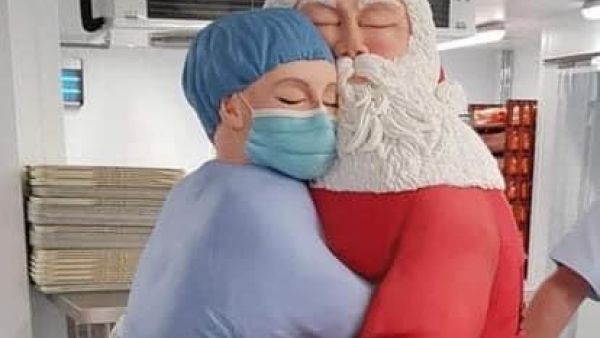 Staff at the Royal Bolton Hospital and from across the organisation had a very special treat on Friday, when extreme cake maker Rosie Dummer delivered them a 6 foot cake for Christmas (Twitter)