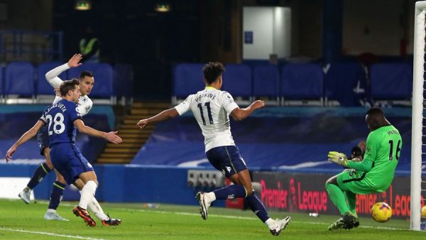 الغازي يسجل هدف التعادل لأستون فيلا