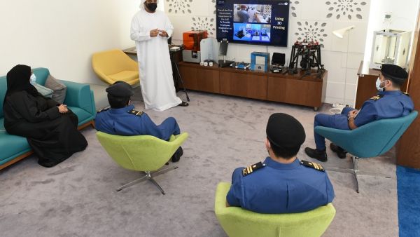 جمارك دبي تعرض لفرق الابتكار في الدوائر والمؤسسات الحكومية تجربتها في تطوير الأفكار والابتكارات الجديدة 