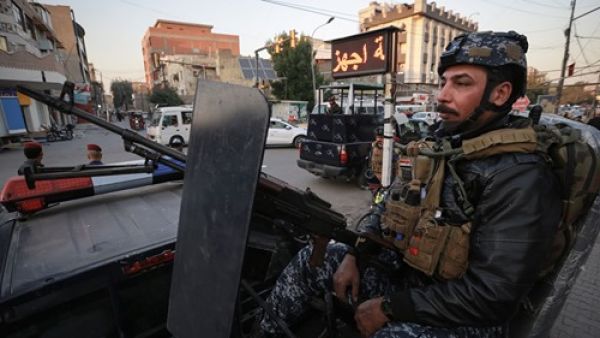 السفارة الأمريكية ببغداد تتعرض لهجمات صاروخية بشكل متكرر