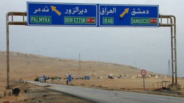 خلال الاجتماع اشتكى الوجهاء من الحالة المعيشية السيئة للأهالي