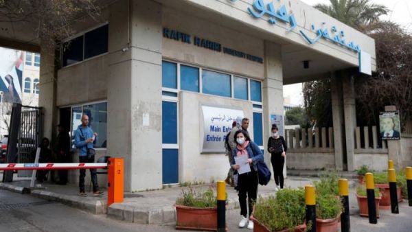 عدم توفر أسرة في المستشفيات لمواجهة حالات الإصابة المتزايدة بكورونا.