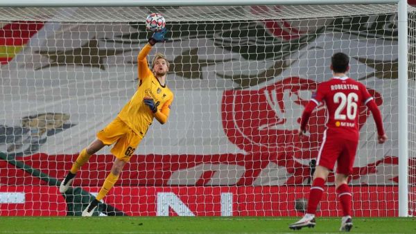 فوز مهم للريدز