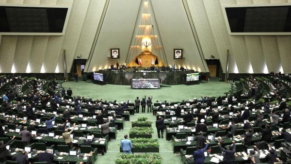 البرلمان الإيراني