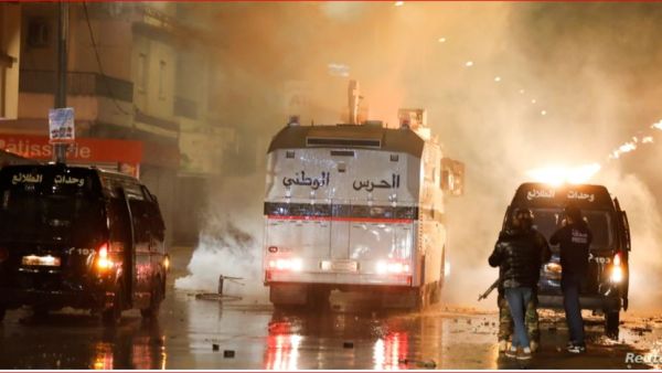 الأزمة حقيقية والغضب مشروع والاحتجاج شرعي لكن الفوضى مرفوضة