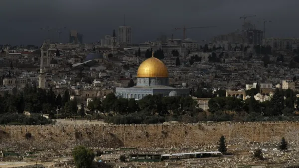 A general view taken on January 15, 2021 from the Mount of Olives shows Jerusalem's Old City with the Dome of the Rock in the al-Aqsa mosque compound. AHMAD GHARABLI / AFP