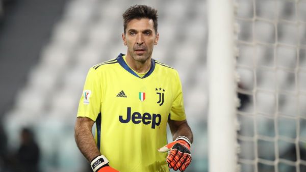 جيانلويجي بوفون يقود يوفنتوس للمربع الذهبي