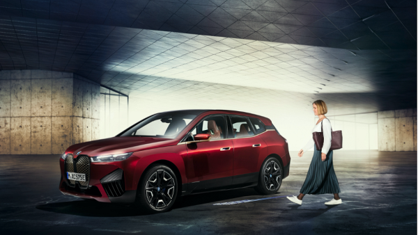 مجموعة BMW تنهي عام جائحة كورونا بربع رابع قوي وتتصدر فئة السيارات الفائقة في جميع أنحاء العالم للعام السابع عشر على التوالي