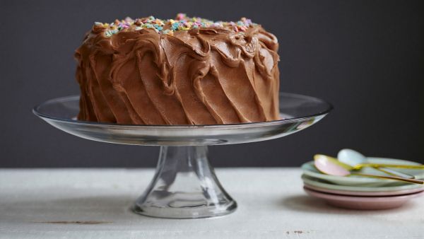 كيكة الشوكولاتة بالمكسرات 