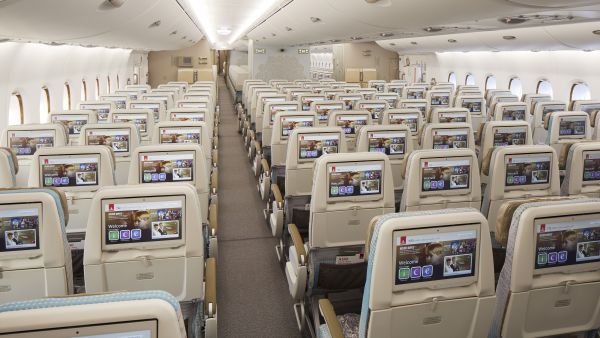 طيران الإمارات تشغل الـA380 الجديدة إلى لندن هيثرو