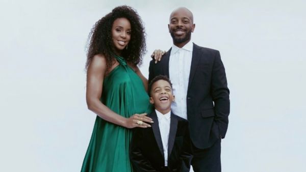 Rowland married her manager, Tim Weatherspoon, in 2014.