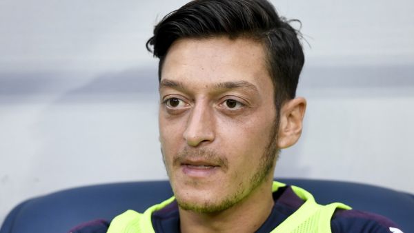 The Gunners midfielder will join the Turkish giants on a free transfer after agreeing to cancel his contract in north London (Photo: AFP)