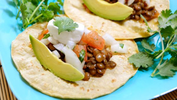 تاكو نباتي بالعدس والافوكادو