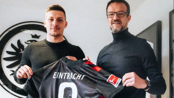 يوفيتش يعود إلى فرانكفورت