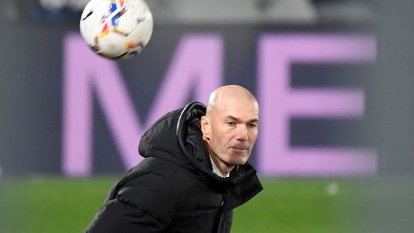  Under contract for another 18 months, the Frenchman will not offer any long-term guarantees as to his status at the club (Photo: AFP)