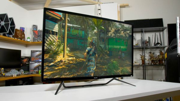 يجب فصل التيار الكهربائي عن التلفزيون  يجب فصل التيار الكهربائي عن التلفزيون