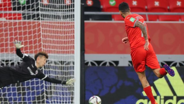 إيدميلسون يسجل هدف الدحيل الأول