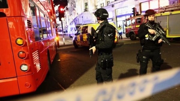 طعن رجل حتى الموت خارج محطة مترو غرب لندن