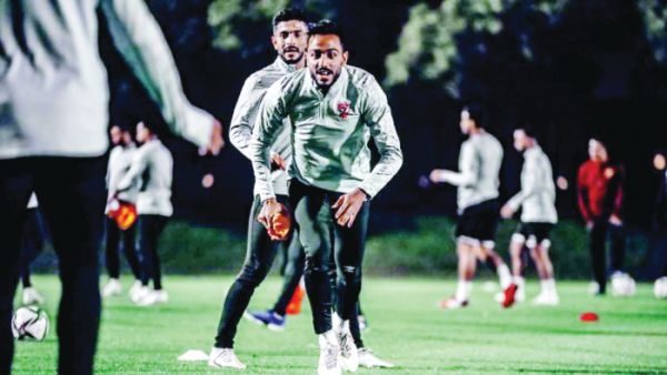 جانب من تدريبات الأهلي