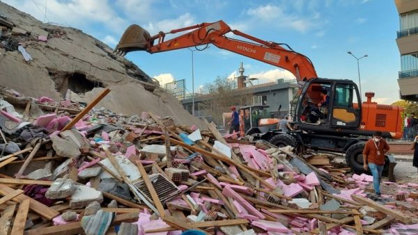 هزة أرضية تضرب وسط تركيا