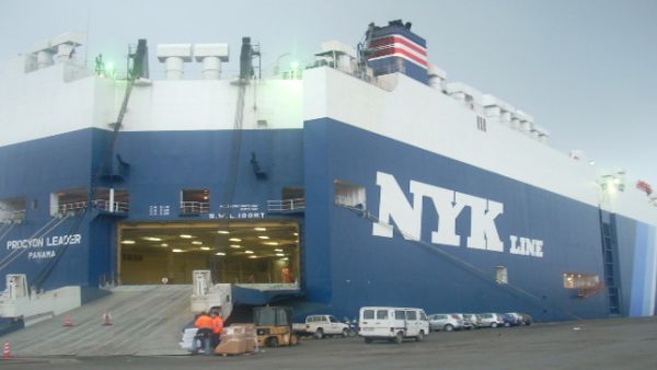 أعلنت وزارة النقل الإسرائيلية عدم امتلاكها معلومات عن حادثة تشمل سفينة إسرائيلية في خليج عمان.