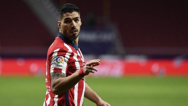 سواريز يرفع رصيده إلى 16 هدفاً في صدارة الهدافين بفارق 3 أهداف عن كلٍ من يوسف النصير وليونيل ميسي