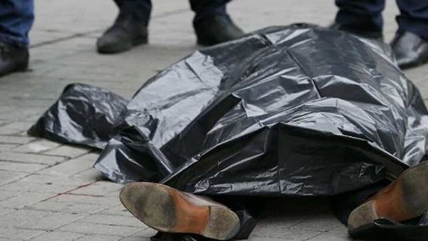 عرض الجثة على الطب الشرعي لتشريحها لبيان أسباب الوفاة