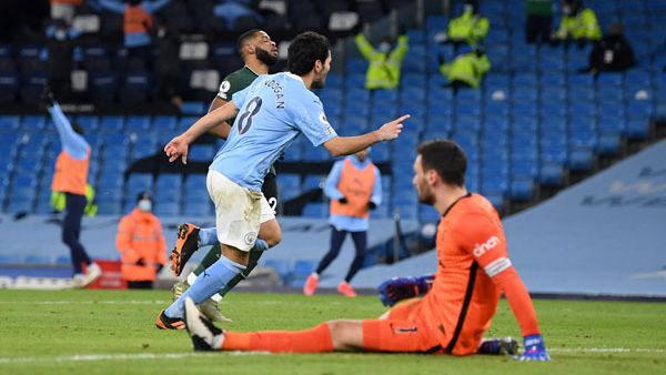 غوندوغان يواصل التألق