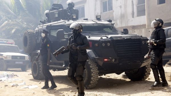 Dozens of supporters of Senegalese opposition figure Ousmane Sonko clashed with police in the capital Dakar on Monday, an AFP journalist said, after a beautician accused the politician of rape. Sonko finished third in 2019 election, which saw President Macky Sall win a second term in office, and is considered a future presidential contender in the West African state. Seyllou / AFP