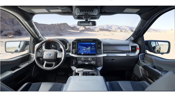فورد تكشف النقاب عن F-150 رابتر الجديدة كلياً والأكثر قدرة واتصالاً على الطرقات الوعرة