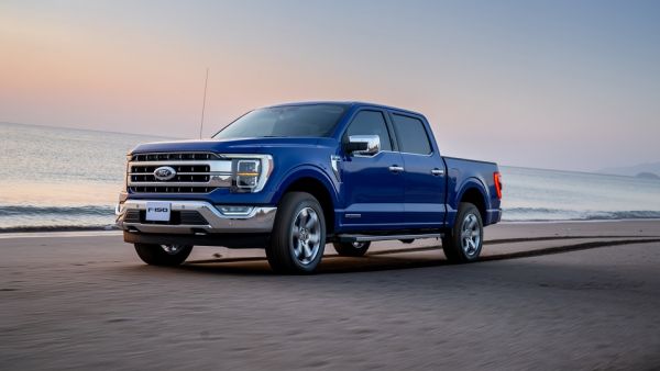 شاحنة فورد F-150 الجديدة كلياً تصل منطقة الشرق الأوسط معززة بالتقنيات المتطورة والقوة والقدرات العالية وأول نظام سحب كهربائي هجين في المنطقة